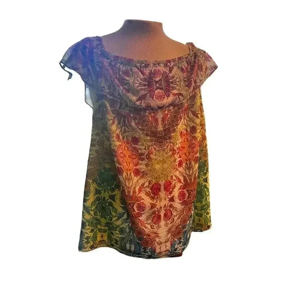 City Chic Tops - City chic top NWT  18M floral sheer with lining